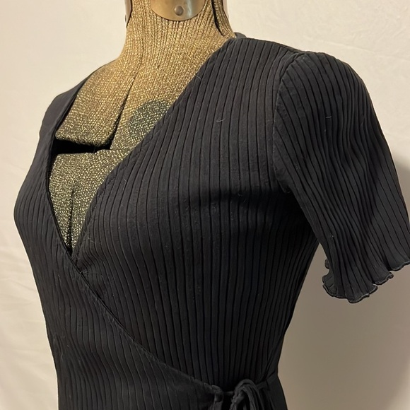& OTHER STORIES PARI ATELIER ANTHROPOLOGIE BLACK WRAP TOP XS - Picture 1 of 14